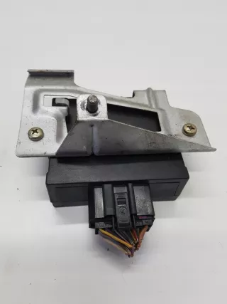3B0959799S Блок предохранителей Volkswagen Passat B5 Арт e12435820, вид 3