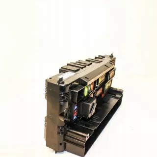 9234421 Блок предохранителей BMW 5 F10/F11/GT F07 Арт e12435350, вид 2