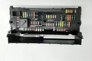 9234421 Блок предохранителей BMW 5 F10/F11/GT F07 Арт e12435258, вид 3