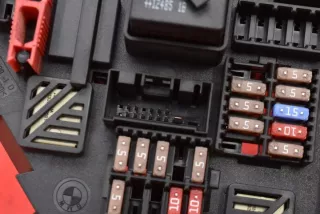 9264923 Блок предохранителей BMW 5 F10/F11/GT F07 Арт e12435087, вид 8
