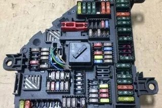 9234423 Блок предохранителей BMW 5 F10/F11/GT F07 Арт e12434996, вид 1