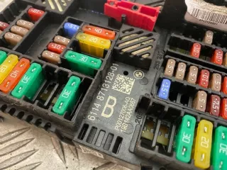 8713128 Блок предохранителей BMW 5 G30/G31 Арт e12434900, вид 4