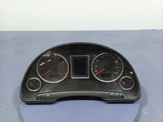 8E0920901C Щиток приборов (приборная панель) Audi A4 B7 Арт e12426435, вид 1