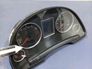 8E0920901C Щиток приборов (приборная панель) Audi A4 B7 Арт e12426435, вид 3