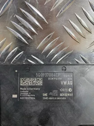 5Q0937084CP Блок предохранителей Audi A3 8V Арт e12425971, вид 2
