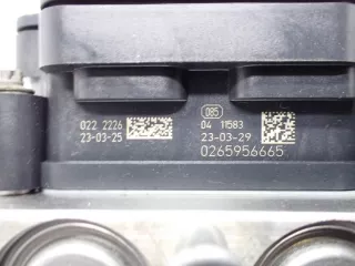 1044745-10-B 1044745-10 Блок ABS Tesla model Y Арт e12413845, вид 6