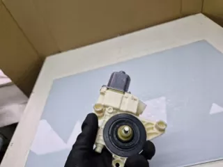 0130822505 Моторчик стеклоподъемника Mercedes C W204 Арт e12412639, вид 4