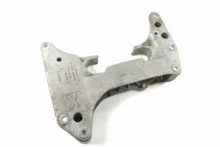 6870619 Подушка крепления КПП BMW 5 G30/G31 Арт e12408529