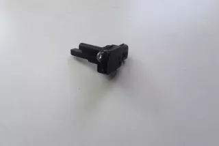 _P12_ 2220437010 Расходомер воздуха Toyota IQ Арт e12397428, вид 2