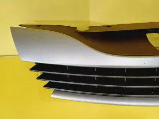 8200012581 Решетка радиатора Renault Laguna 2 Арт e12388486, вид 3