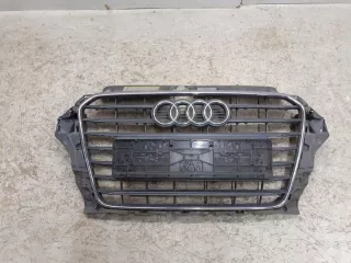 8V5853651 2013-2016R Решетка радиатора Audi A3 8V Арт e12386634, вид 1