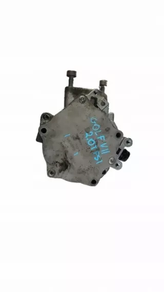 06L145100F Насос вакуумный Volkswagen Golf 7 Арт e12376934, вид 1