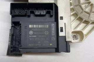 1K0959793M Моторчик стеклоподъемника Volkswagen Passat B7 Арт e12371979, вид 3