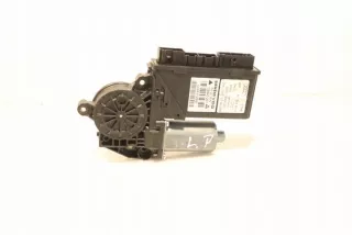 0130821765 Моторчик стеклоподъемника Audi A4 B7 Арт e12369428, вид 1