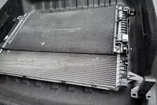 8W0816411Q Радиатор (основной) Audi A4 B9 Арт e12365982, вид 1