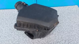 31319684 Корпус воздушного фильтра Volvo S60 2 Арт e12333699, вид 1
