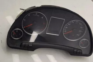 8E0920931P Щиток приборов (приборная панель) Audi A4 B7 Арт e12326969, вид 1