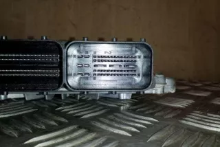 30771550AB Блок управления двигателем Volvo XC90 1 Арт e12322461, вид 4