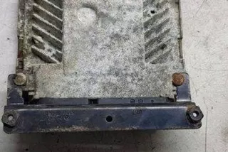 03G906018FG Блок управления двигателем Volkswagen Passat B6 Арт e12321711, вид 3