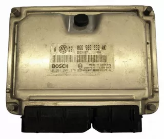 066906032AK Блок управления двигателем Volkswagen Golf 4 Арт e12321460, вид 1