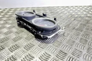 BM01_, CM01_ 8200306552 Щиток приборов (приборная панель) Renault Megane 2 Арт e12305674, вид 2