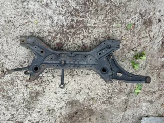  Балка подвески передняя (подрамник) Mitsubishi Colt 6 Арт e12305167, вид 3