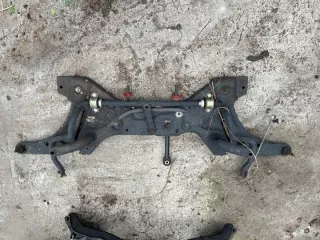  Балка подвески передняя (подрамник) Mitsubishi Colt 6 Арт e12305167, вид 4