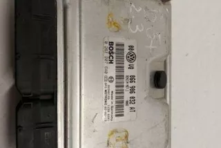 066906032AT Блок управления двигателем Volkswagen Passat B5 Арт e12293939, вид 3