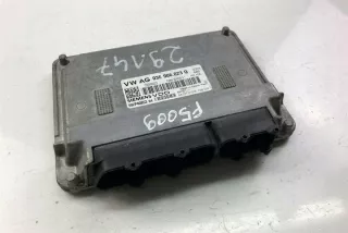03E906023Q Блок управления двигателем Skoda Fabia 2 Арт e12293473, вид 4