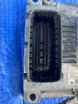 0261207960 Блок управления двигателем Opel Corsa C Арт e12292799, вид 2