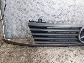 6388880415 Решетка радиатора Mercedes Vito W638 Арт e12290634, вид 2