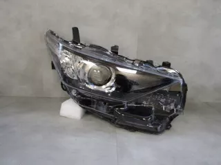 81110-02K30 Фара правая Toyota Auris 2 Арт e12262172, вид 1