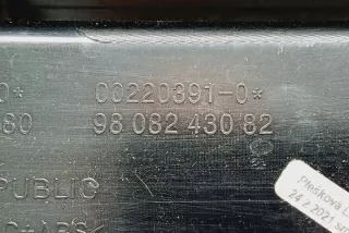 9808243082 Фонарь задний правый Opel Vivaro C Арт e12255971, вид 1