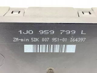 1J0959799L LORK-1393-7908 Блок предохранителей Skoda Octavia A4 Арт e12252556, вид 5