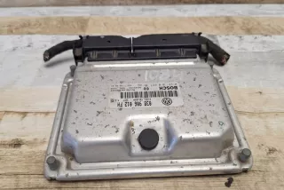 038906012 Блок управления двигателем Seat Toledo 4 Арт e12244672, вид 2