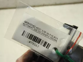 A1698201556 0305077001 Фара противотуманная левая Mercedes R W251 Арт e12206629, вид 4