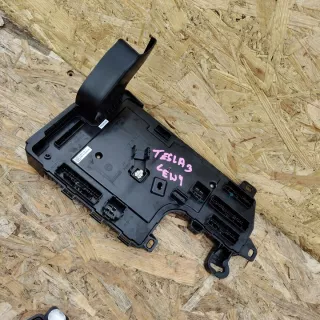 1078673-00-K Блок комфорта Tesla model 3 Арт e12197014, вид 1