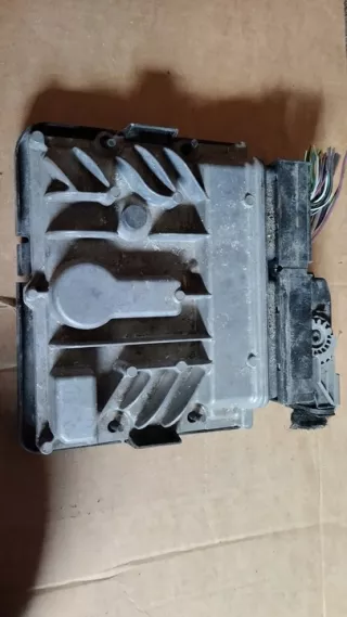 55586526 Блок управления двигателем Opel Astra J Арт e12171957, вид 3