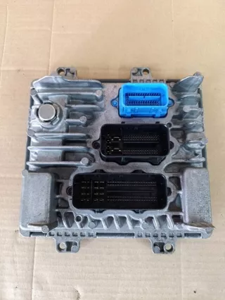 55500630 Блок управления двигателем Opel Astra K Арт e12171948, вид 2