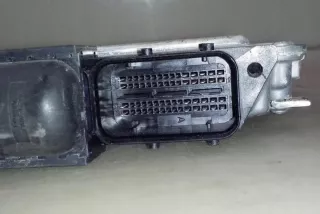03L906018 Блок управления двигателем Audi Q5 1 Арт e12167762, вид 4