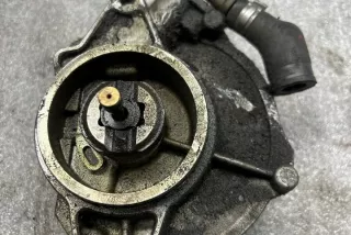 057145100AF Насос вакуумный Audi A4 B8 Арт e12144167, вид 4