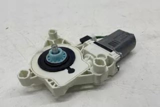 C118 A0009061507 Моторчик стеклоподъемника Mercedes CLA c118 Арт e12135948, вид 1