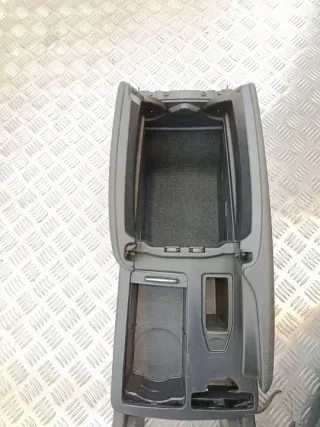 A2045401307 Подлокотник Mercedes C W204 Арт e12135430, вид 3