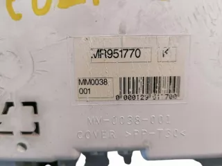 MR951770 Щиток приборов (приборная панель) Mitsubishi Colt 5 Арт e12130189, вид 4