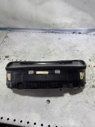 8E0920950P Щиток приборов (приборная панель) Audi A4 B7 Арт e12069919, вид 2