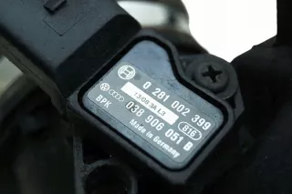 0281002399 038906051b, 0261230294 31355462 n13042 Интеркулер Volvo S60 2 Арт e12069106, вид 3