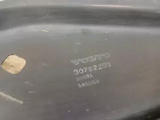  30762259 Передняя панель крепления облицовки (телевизор) Volvo XC60 1 Арт e12064548, вид 3
