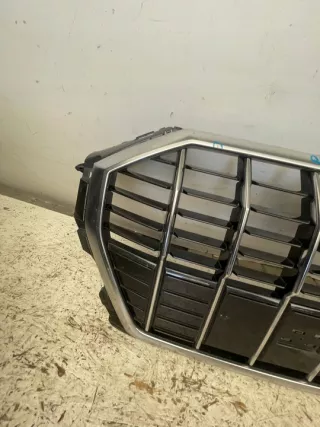 83A853651D 83A853651 Решетка радиатора Audi Q3 1 Арт e12046283, вид 3