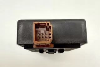 9657384680 Блок управления (другие) Citroen C4 2 Арт e11999137, вид 4