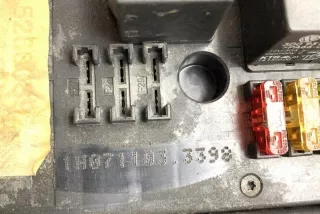 1K0937124H Блок предохранителей Volkswagen Caddy 3 Арт e11997604, вид 2